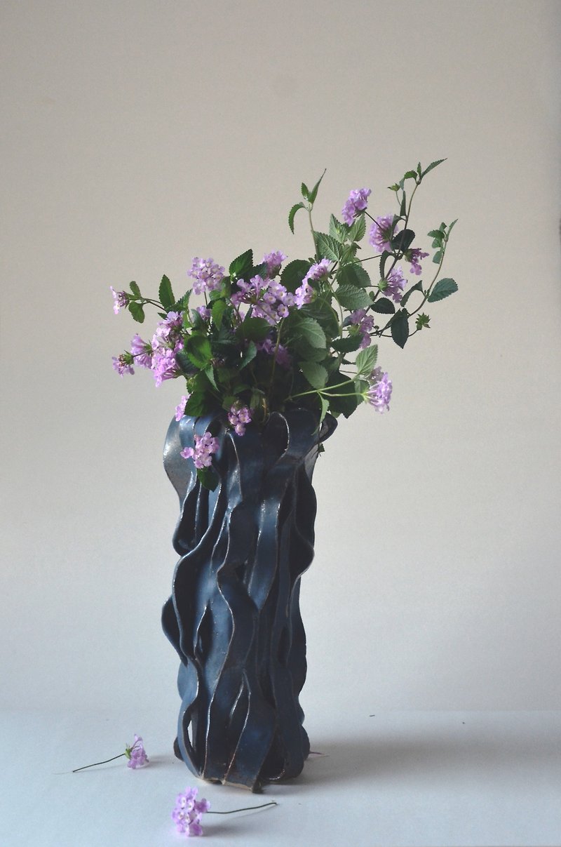 花器 板条 Vase Flat Noodles - 花瓶/陶器 - 陶 蓝色