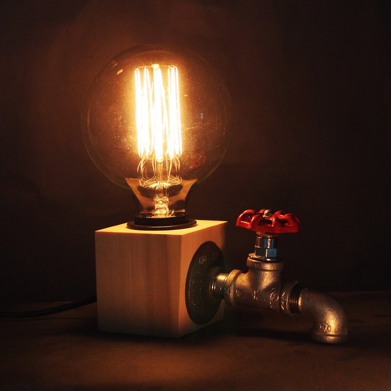 oRzloft灯泡的异想世界│桌上水龙头木块灯 - 灯具/灯饰 - 木头 