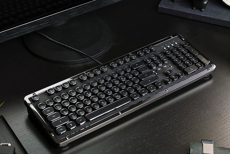 AZIO RETRO CLASSIC ONYX 牛皮打字机键盘全英键帽款 (USB有线版) - 电脑配件 - 其他金属 