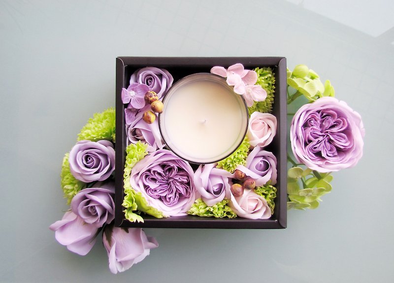 花与香氛─皂与香氛蜡烛礼盒【三月樱花】 - 蜡烛/烛台 - 植物．花 紫色