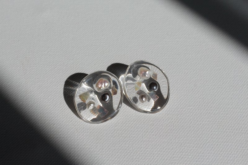 / 海流 / 珍珠树脂耳环 - 耳环/耳夹 - 其他材质 透明