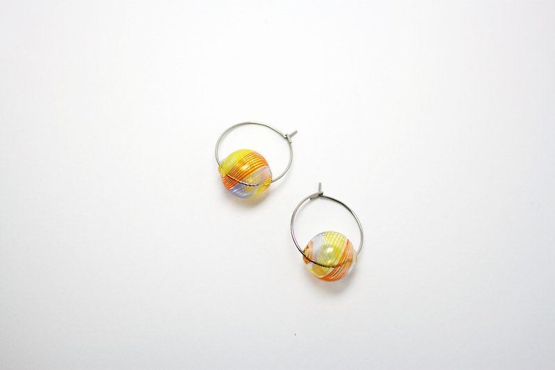 孔雀泡泡 不锈钢圈形玻璃耳环 - 耳环/耳夹 - 玻璃 多色