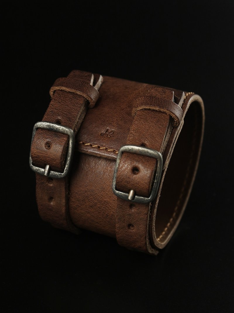 Leather Cuff 皮革手环 - 深咖 - 手链/手环 - 真皮 咖啡色