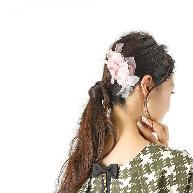 【NEW】<mini>咲き編みバレッタ～レンゲ - 发饰 - 聚酯纤维 粉红色