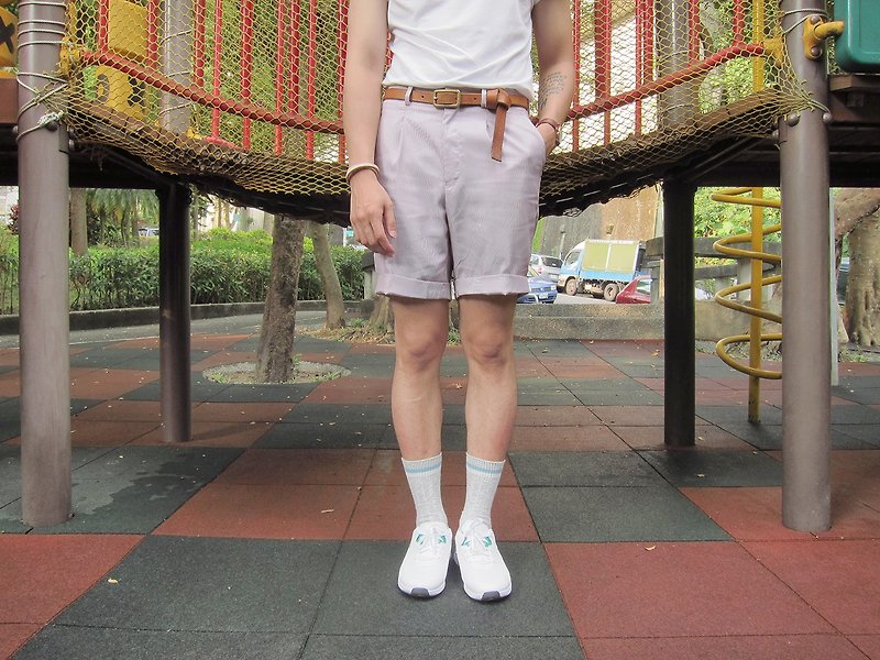Chainloop 打褶红白条纹休闲短裤 西装裤 百慕达短裤 台湾设计师 - 男士长裤 - 棉．麻 