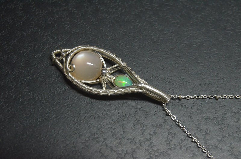 【月亮上的珍珠】－金属线编织－月光石 蛋白石项链 - 项链 - 其他金属 黑色