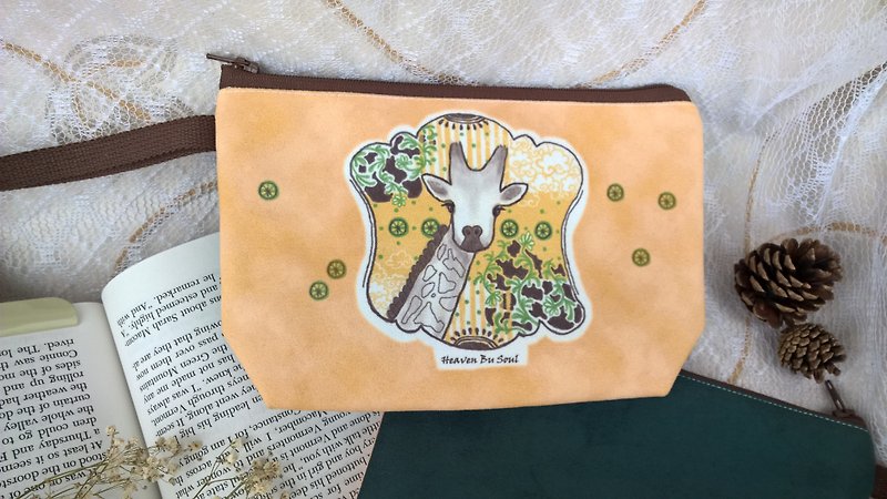 <秘境之生>长颈鹿总是与梦想有关 手拿包 化妆包 收纳 票卡 插画 - 手拿包 - 聚酯纤维 橘色