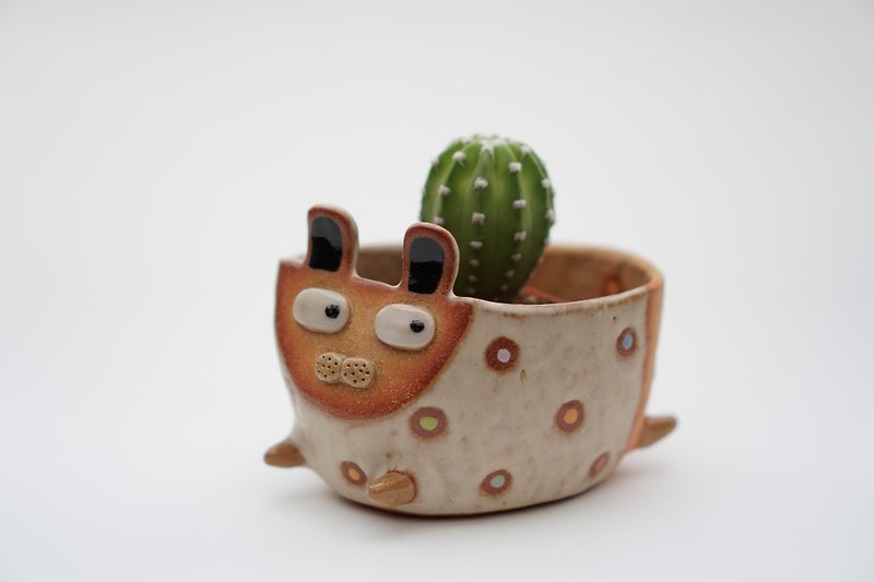 Rabbit pot , cactus , handmade ceramic , pottery - 植栽/盆栽 - 陶 咖啡色