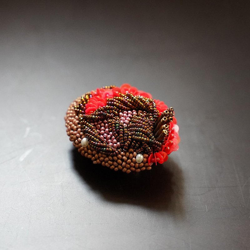 胸針 red and copper beads brooch, statement and sparkly oval brooch 9 - 胸针 - 塑料 红色