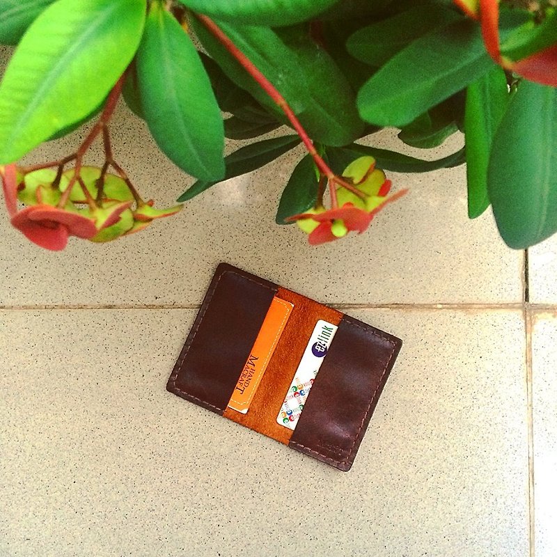 Simple wallet for business card color dark brown - 名片夹/名片盒 - 真皮 