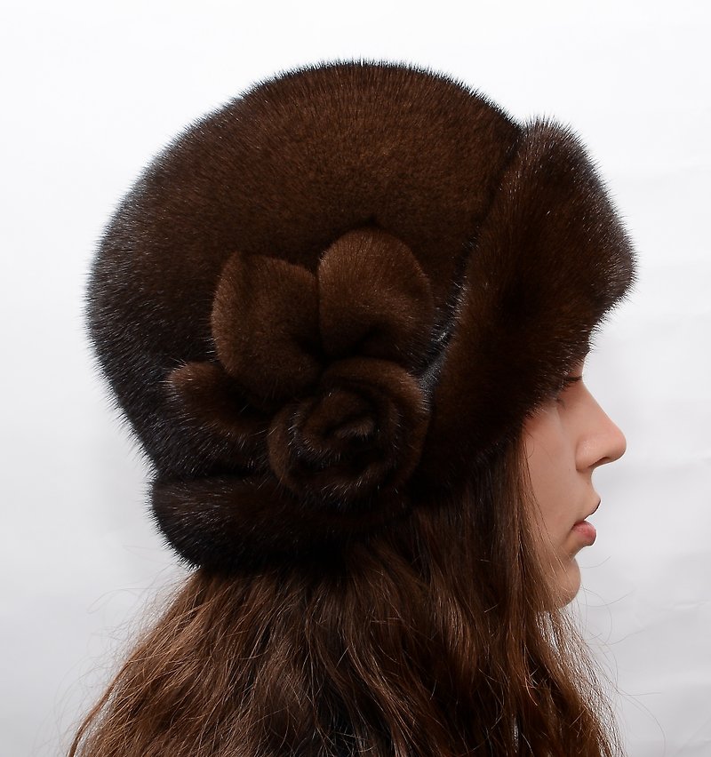 女时尚毛皮帽子由真正的水貂毛制成，手工毛皮渔夫帽 - 帽子 - 其他材质 咖啡色