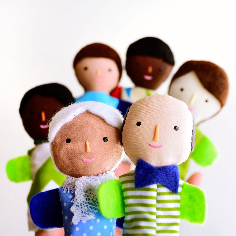 Families of finger puppets with different skin color - 手工娃娃 - Handmade - Doll - 玩具/玩偶 - 其他材质 咖啡色
