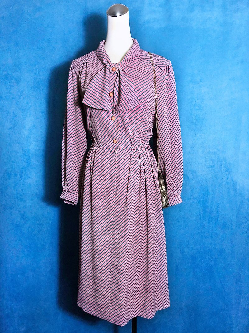 领结斜纹长袖古着洋装/ 国外带回 VINTAGE - 洋装/连衣裙 - 聚酯纤维 粉红色