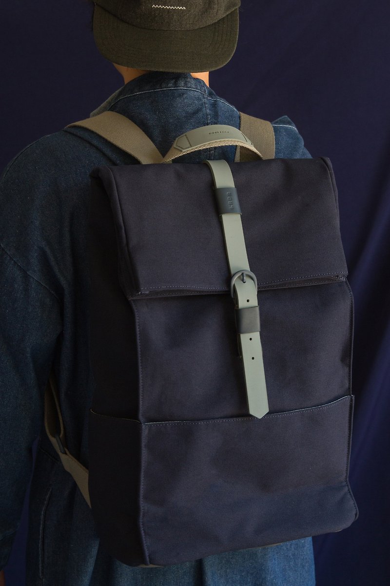 Roam Backpack - Navy Medium - 后背包/双肩包 - 防水材质 蓝色