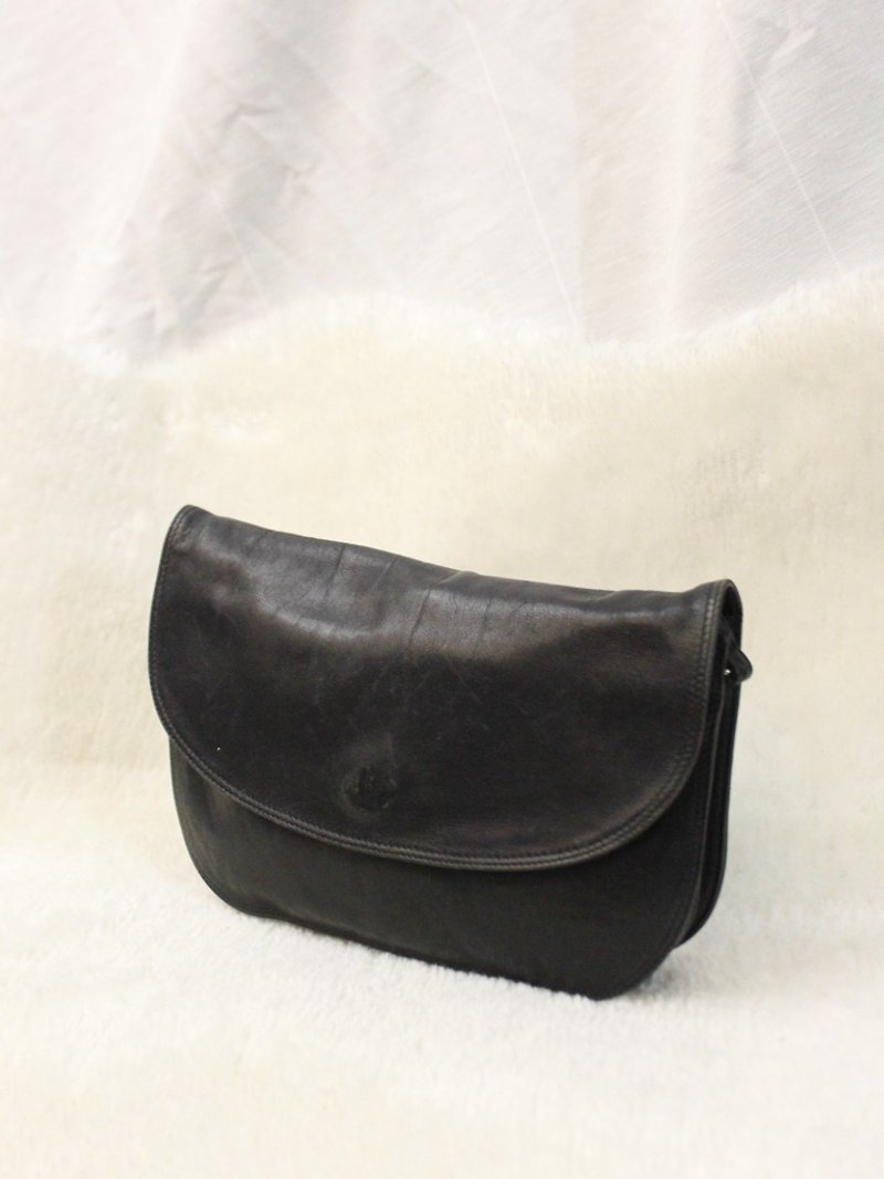 复古欧洲简约长方形多夹层黑色侧背外出古董二手包 Vintage Bag - 侧背包/斜挎包 - 人造皮革 黑色