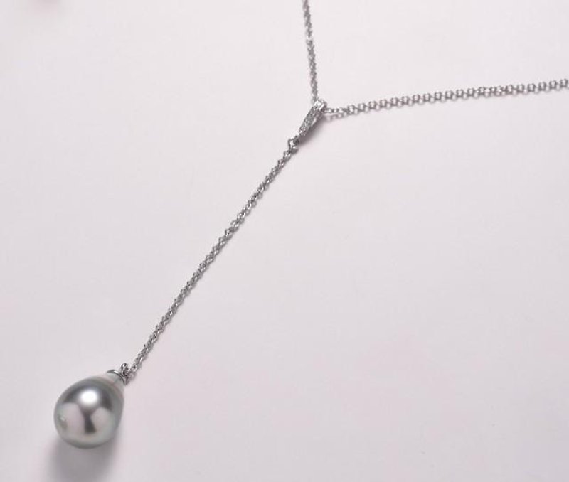 南洋真珠とダイヤのY字ネックレス - 项链 - 宝石 银色