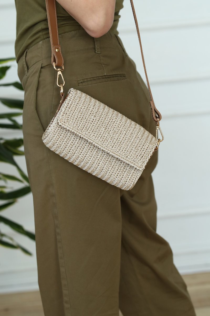 Crochet crossbody  beige bag purse leather MINI - 手提包/手提袋 - 尼龙 