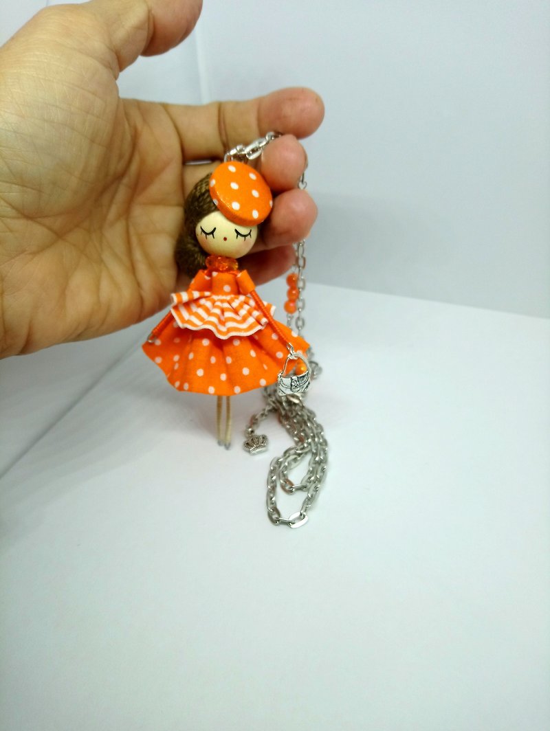 doll necklace - 项链 - 木头 橘色