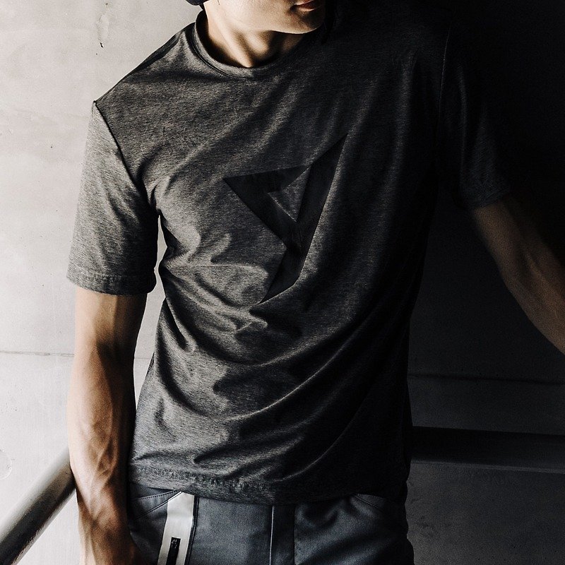 Laser Pocket T-shirt 雷射口袋排汗上衣 (灰) - 男装上衣/T 恤 - 聚酯纤维 灰色
