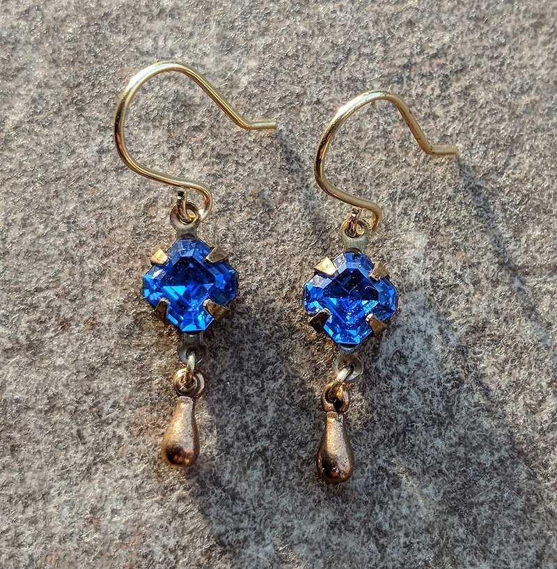 深蓝古董玻璃黄铜耳环 - 耳环/耳夹 - 玻璃 蓝色