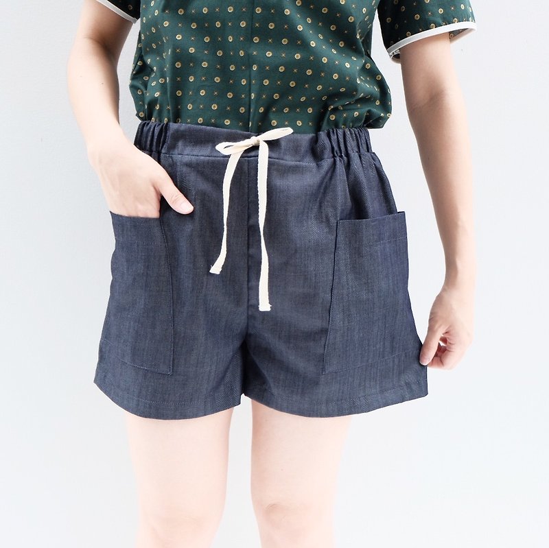 Soft-Denim Shorts - 女装长裤 - 其他材质 蓝色