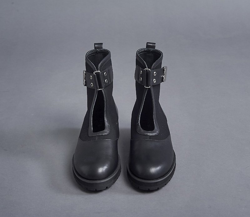 水滴状挖口 绷带拼接粗跟靴 黑 - 女款短靴 - 真皮 黑色