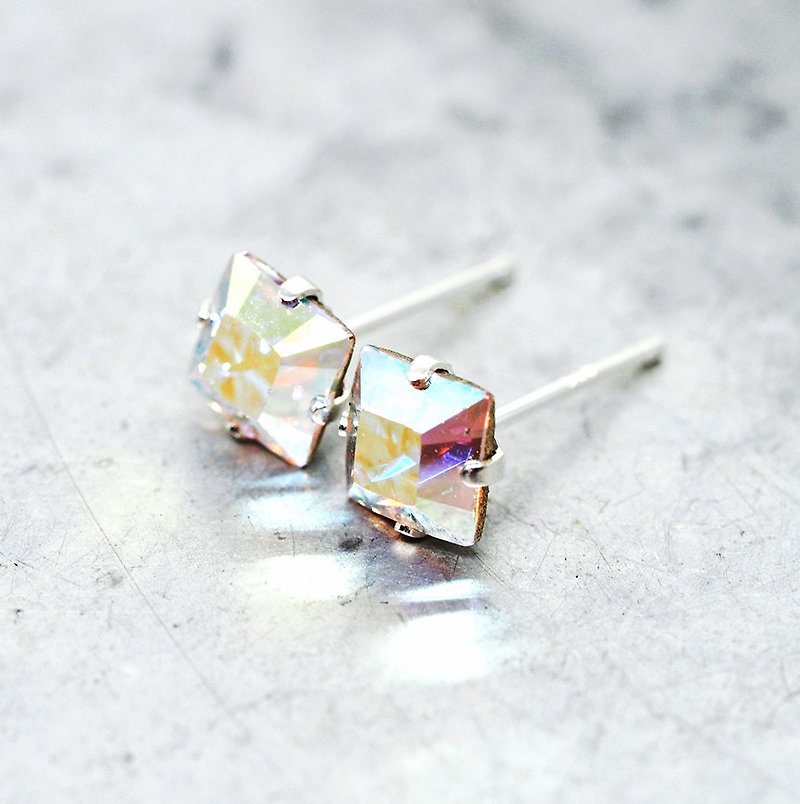 Rainbow Swarovski Crystal Stud Earrings, Sterling Silver, 6mm Square - 耳环/耳夹 - 其他金属 多色