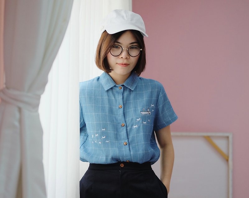 Romantic Lover Shirt : Blue - 女装衬衫 - 棉．麻 蓝色