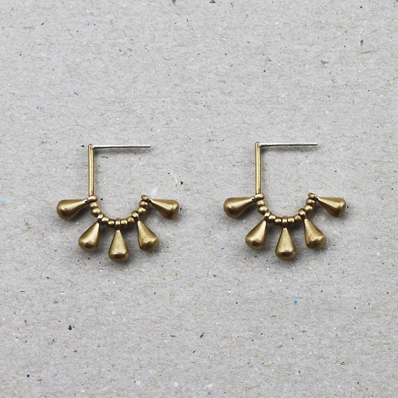 西班牙烈日黄铜耳环 - 925纯银耳针 / 夹式耳环 - 耳环/耳夹 - 铜/黄铜 金色