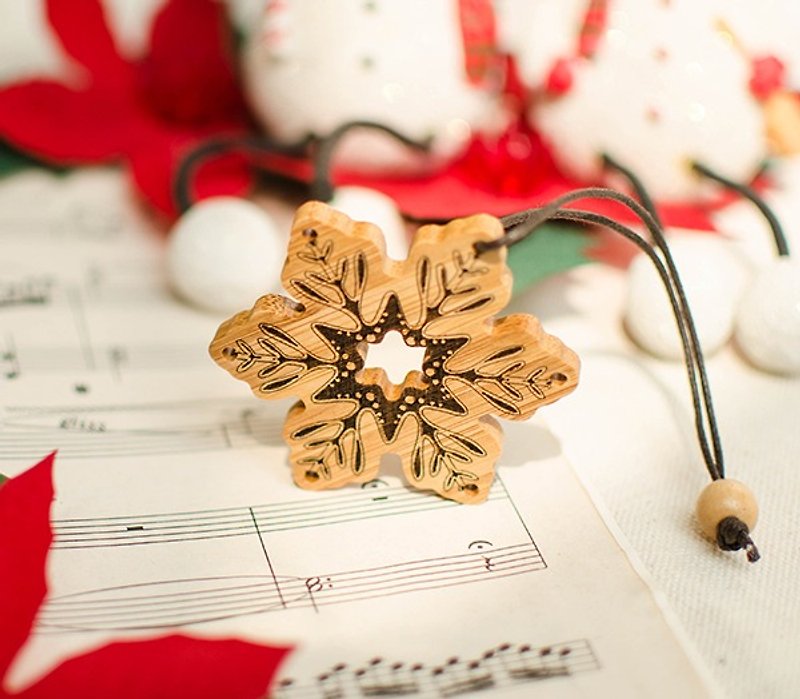 【定制化礼物】吊饰 钥匙圈 / 圣诞节礼物 雪花 - 钥匙链/钥匙包 - 木头 咖啡色