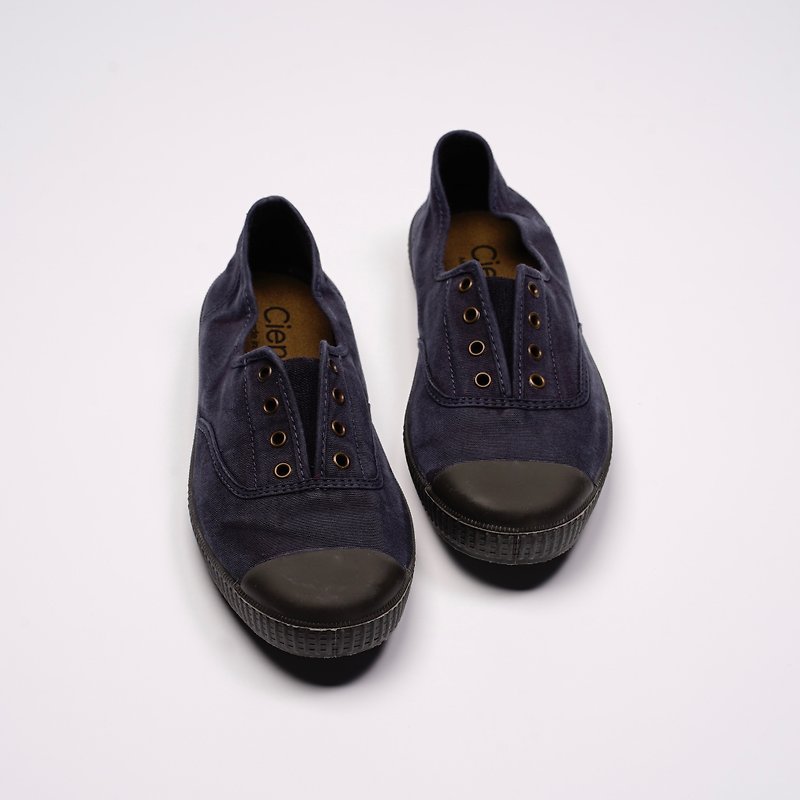 西班牙帆布鞋 CIENTA U70777 77 暗蓝色 黑底 洗旧布料 大人 - 女款休闲鞋 - 棉．麻 蓝色