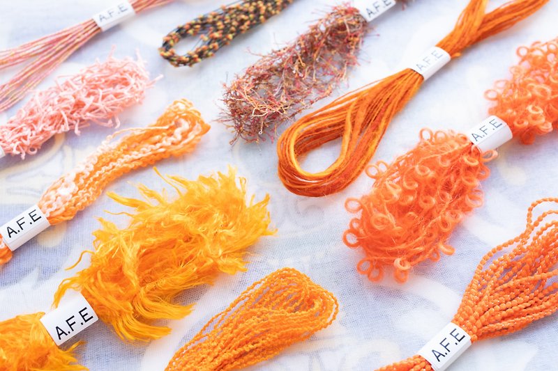 変わり糸　オレンジ　10色詰め合わせセット　皆様の個性ある御作品づくりに是非お使いください - 编织/刺绣/羊毛毡/裁缝 - 绣线 橘色