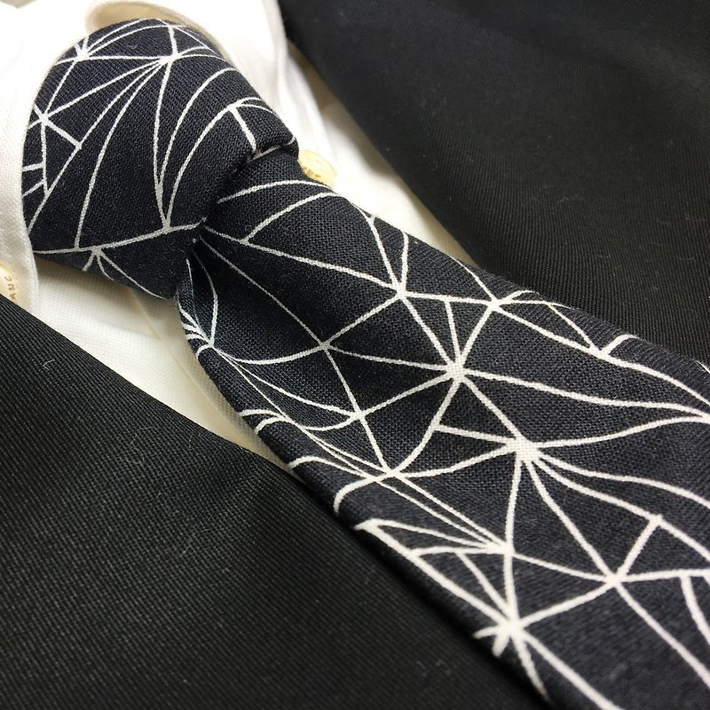 Geometric pattern tie necktie - 领带/领带夹 - 棉．麻 黑色