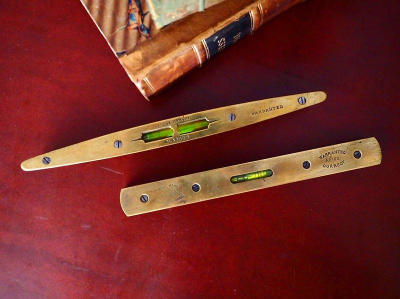 英国古董黄铜/橡木制长方型水平仪 大款 单件售 - 摆饰 - 木头 