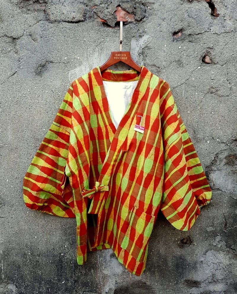 小龟葛葛 - 日本几何花纹羽织古董和服外套 - 女装休闲/机能外套 - 棉．麻 