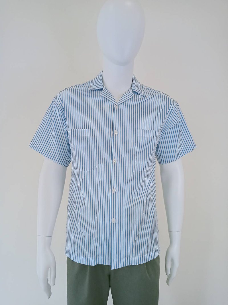 (现货)男海蓝色条纹轻量透气短袖衬衫 - 男装衬衫 - 棉．麻 