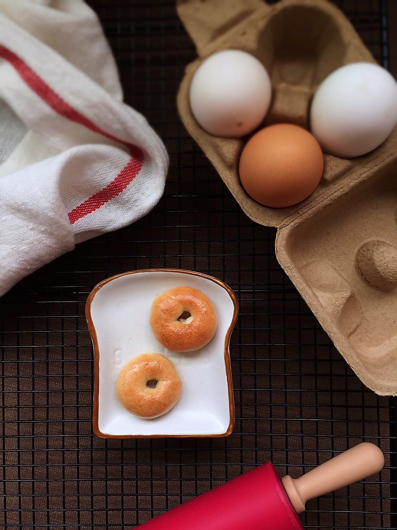 袖珍面包磁铁 – 贝果 – 甜甜圈 - 冰箱贴/磁贴 - 新鲜食材 咖啡色