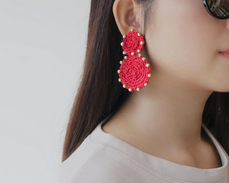 Rachaburi earrings (clip-on / piercing) - 耳环/耳夹 - 其他材质 红色