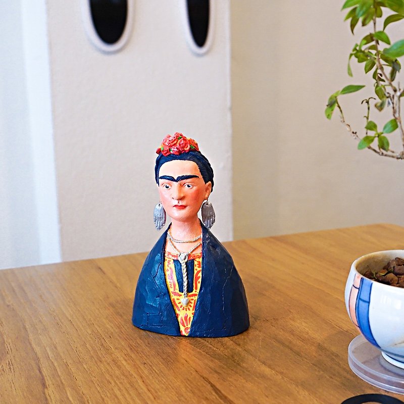 Frida kahlo Handcrafted figures - 玩偶/公仔 - 树脂 红色