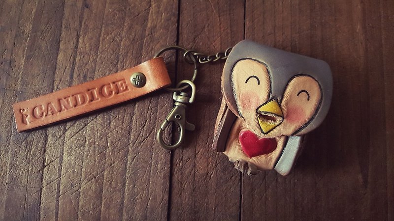 笑眯眯爱心小企鹅纯牛皮钥匙圈 可刻字 ( 情人、生日送礼) - 钥匙链/钥匙包 - 真皮 灰色