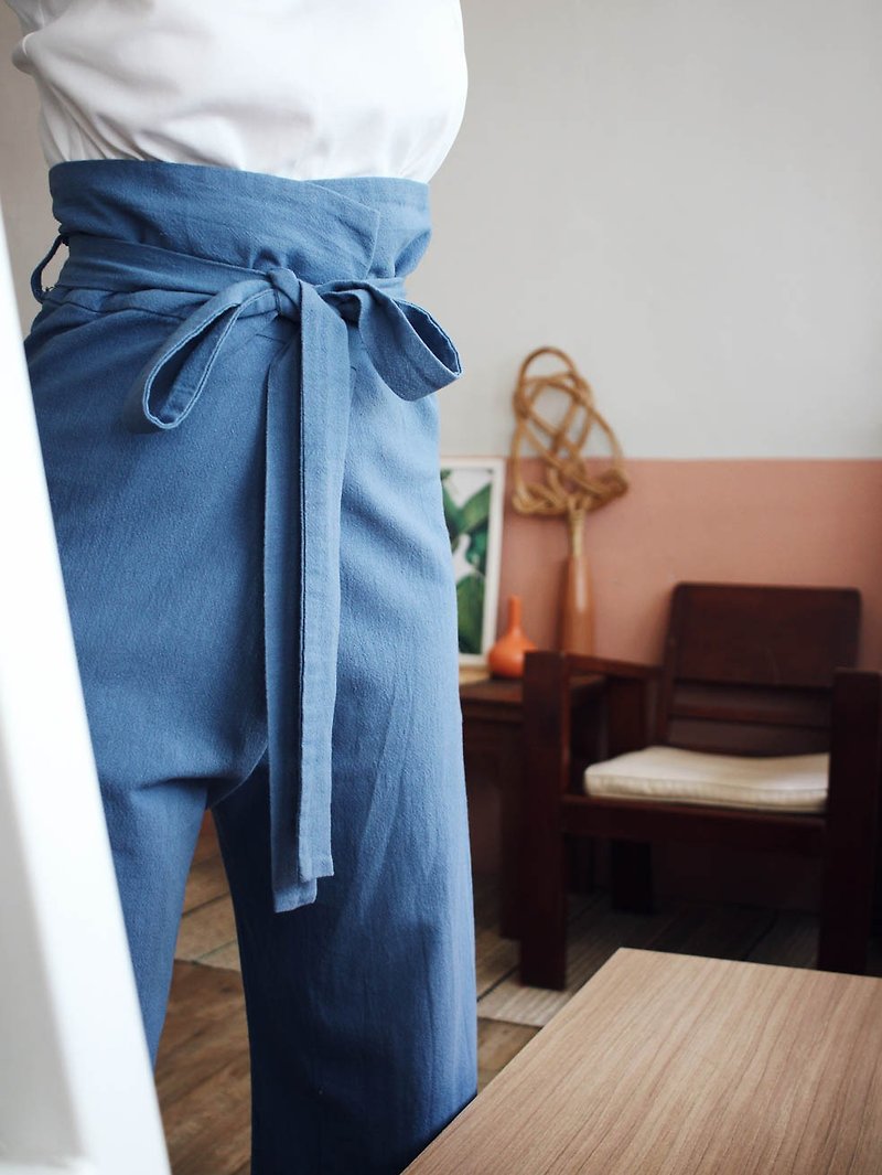 Pahn : blue cotton wrapped pants - 男士长裤 - 棉．麻 蓝色