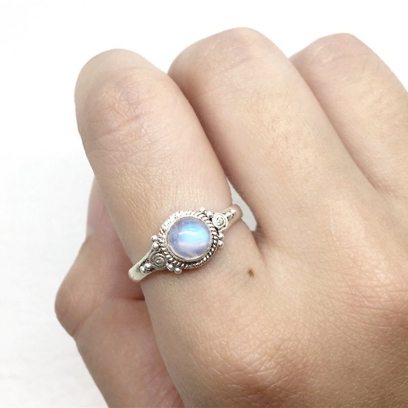 月光石925纯银典雅戒指 尼泊尔手工镶嵌制作(款式2) - 戒指 - 宝石 蓝色