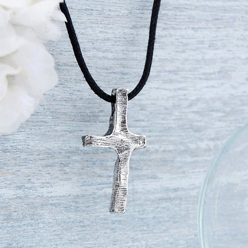 和平十字架(银墬。加赠仿皮绳) - 项链 - 纯银 