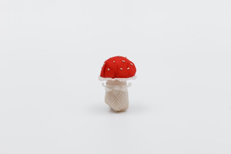 蘑菇 胸針 胸花 植物 手作 布藝 棉麻 設計 - 胸针 - 棉．麻 