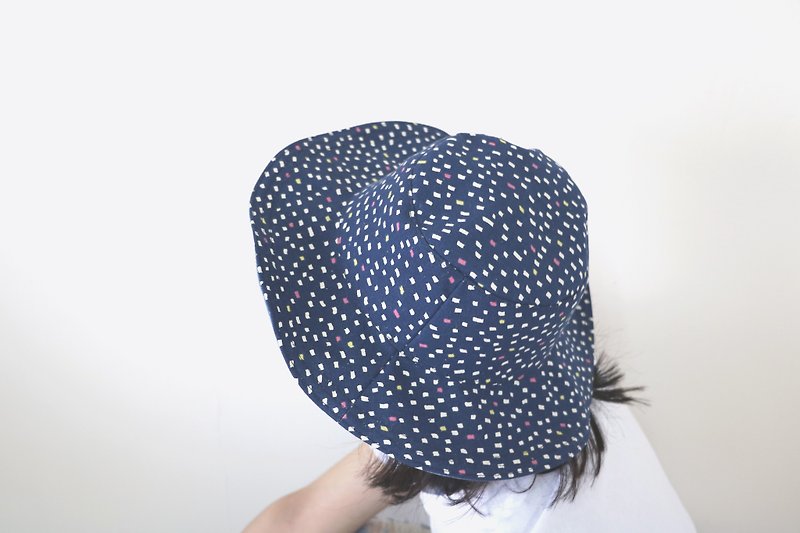MaryWil帅气大帽檐帽-蓝色几何（可双面戴） - 帽子 - 纸 蓝色
