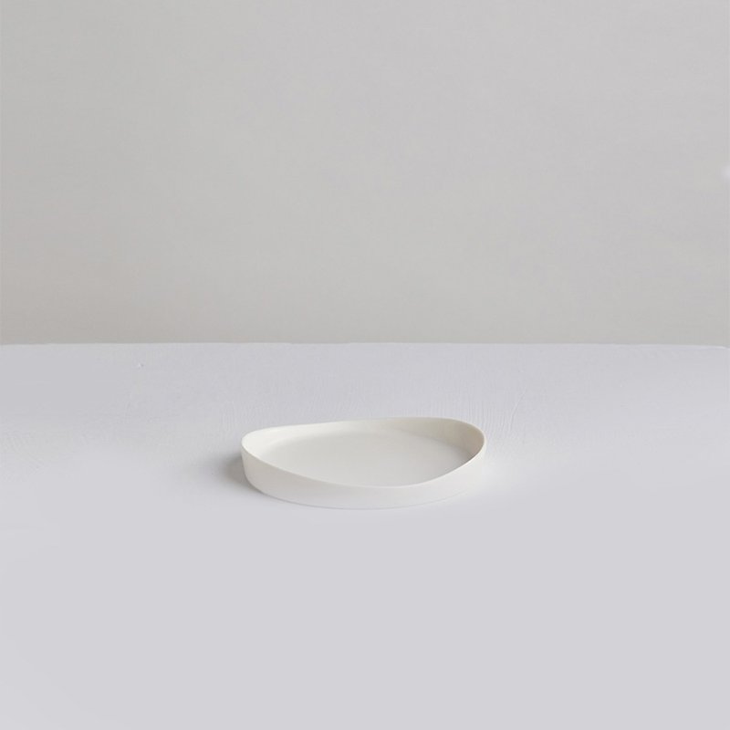 【3,co】水波系列圆形托盘(1号) - 白 - 浅碟/小碟子 - 瓷 白色