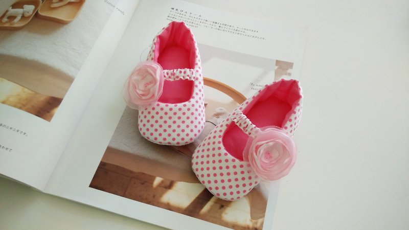 粉纱花弥月礼物 娃娃鞋 宝宝鞋 - 满月礼盒 - 其他材质 粉红色