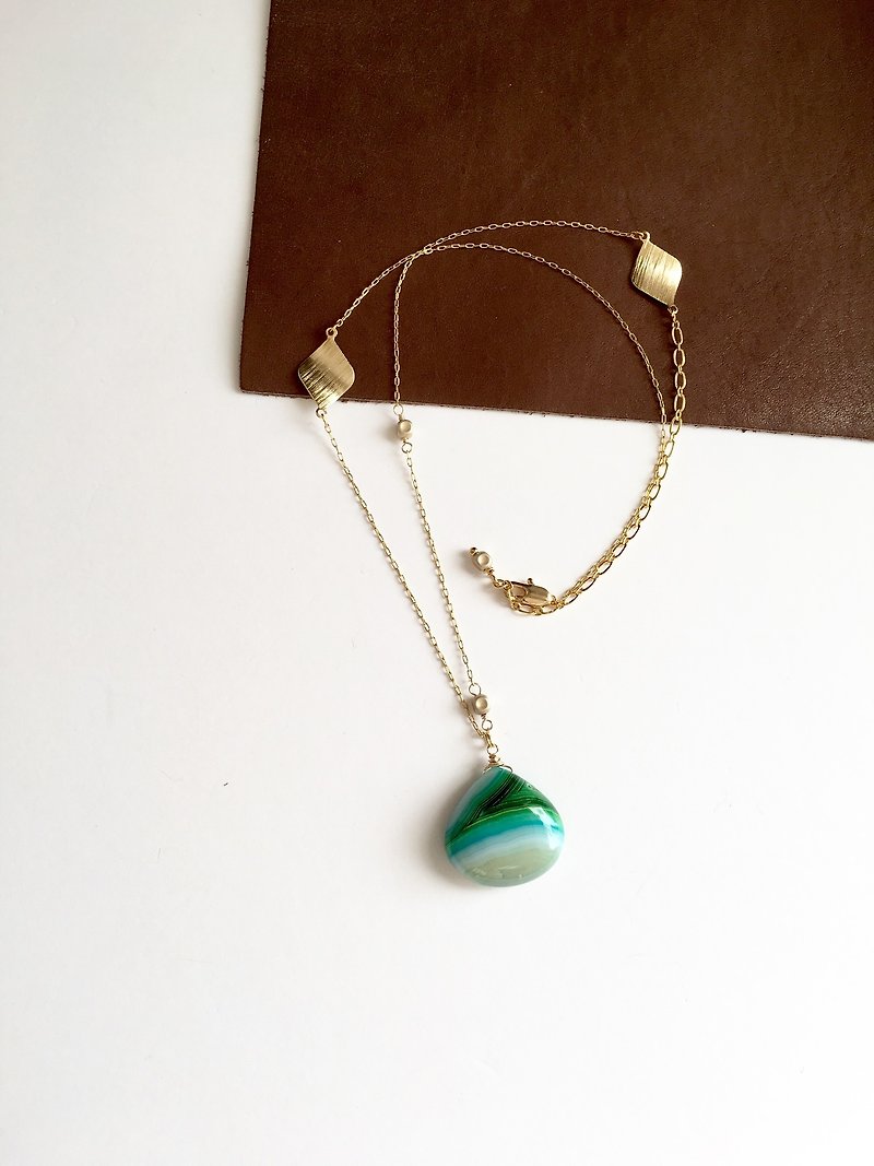 Green agate and square motif  necklace - 项链 - 石头 绿色