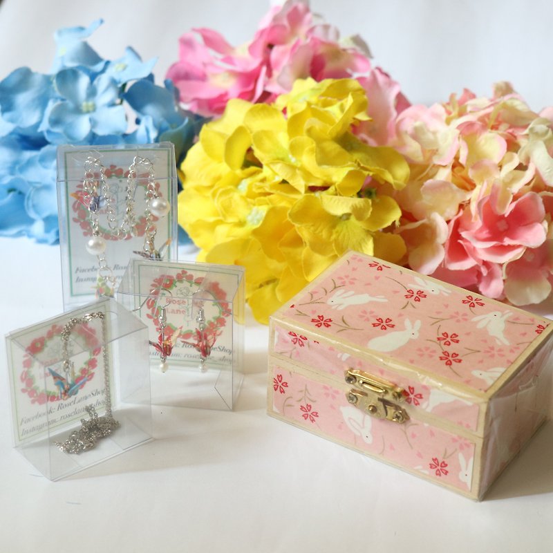 Goody Bag - 福盒套装系列-樱之兔子（含三盒千羽鹤首饰） - 收纳用品 - 木头 粉红色