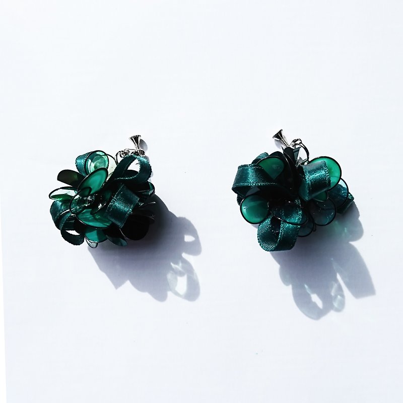 <丛>造型手工设计树脂耳环/垂坠款/earring/accessories - 耳环/耳夹 - 其他材质 绿色